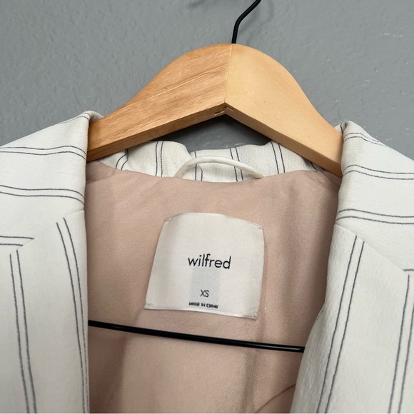 Aritzia Wilfred White Striped Cherrelle Blazer - Picture 3 of 5